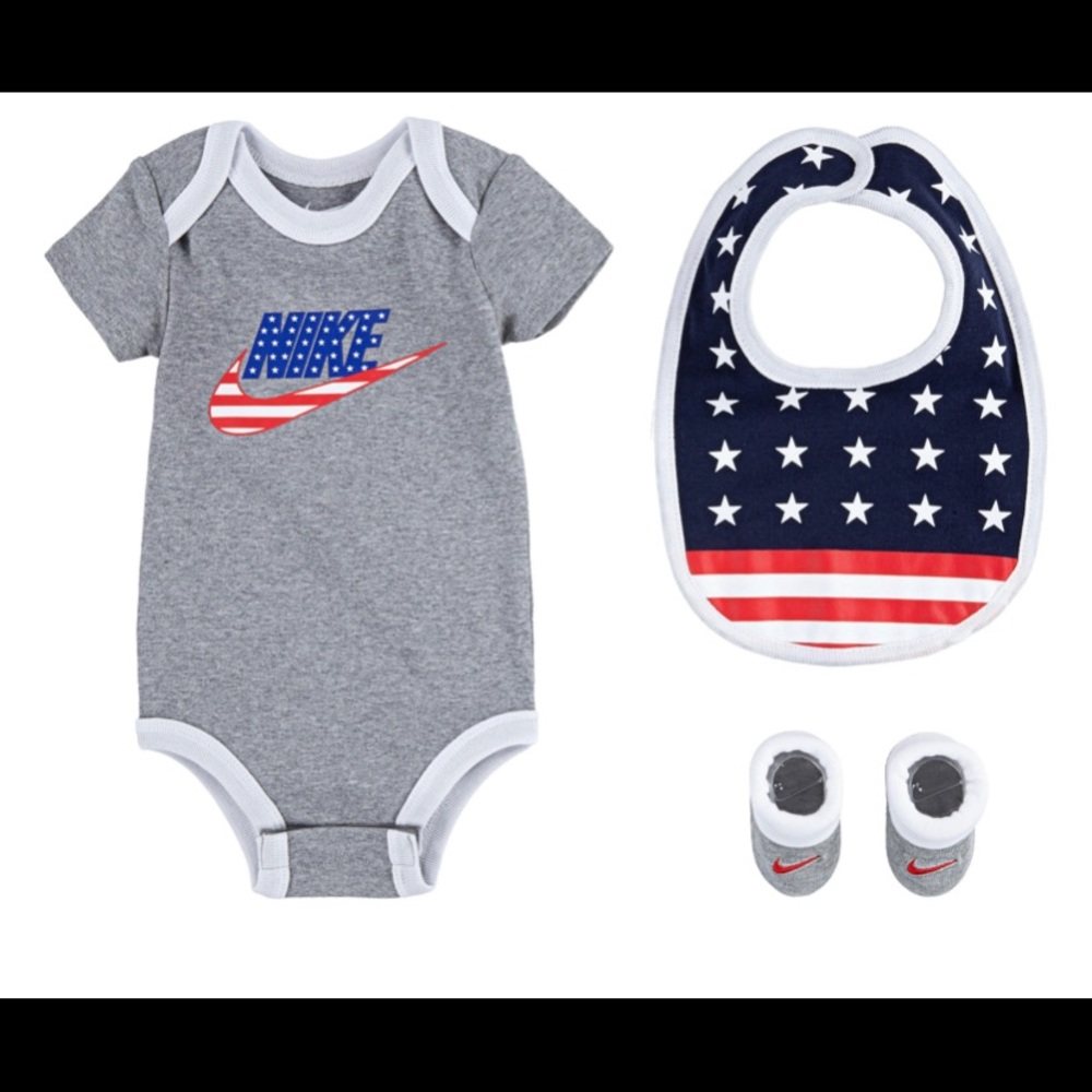 NIB Nike 3Pc set